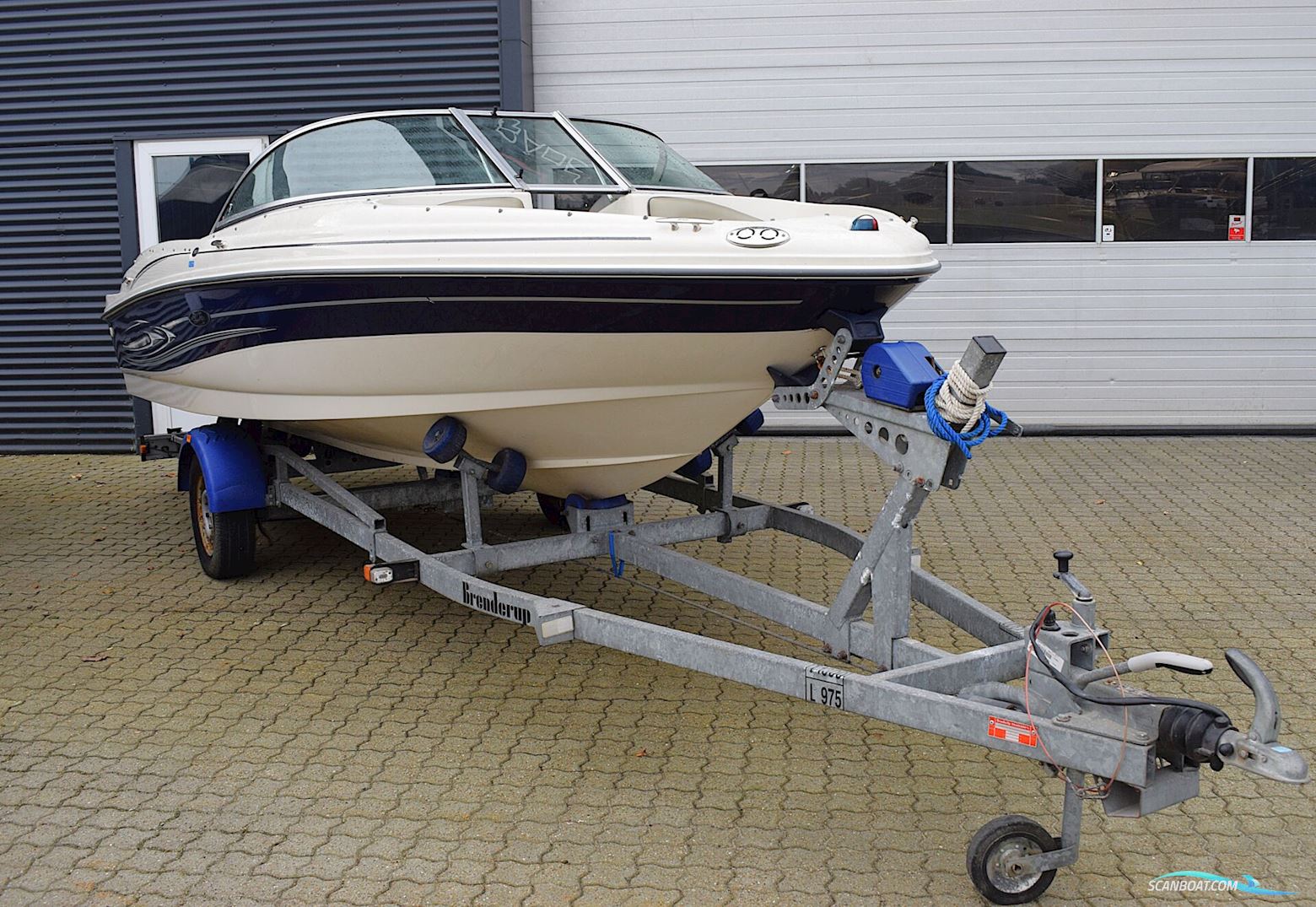Sea Ray 180 SPORT – MerCruiser 3,0 TKS – FÅ TIMER – NYHED Motorbåt 2005, med MerCruiser 3.0 motor, Danmark