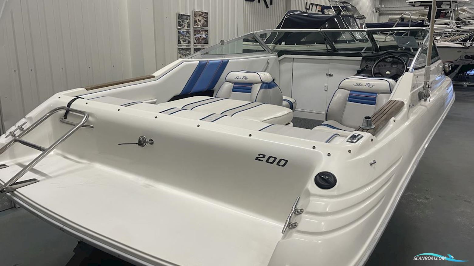 Sea Ray 200 CUDDY CABIN