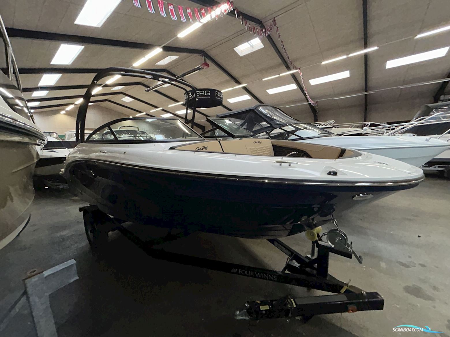 Sea Ray 210 SPX IB