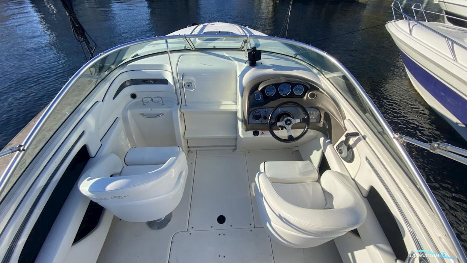 Sea Ray 220 Sun Sport