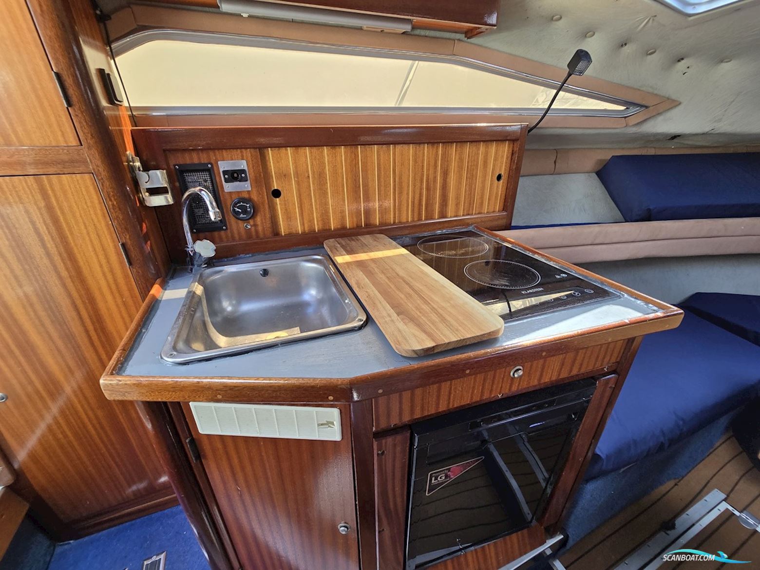 Sea Ray 220DA