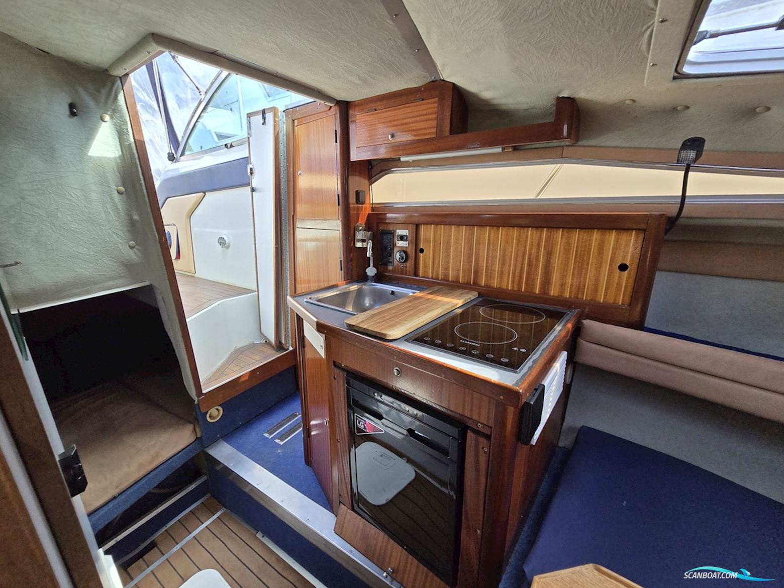 Sea Ray 220DA