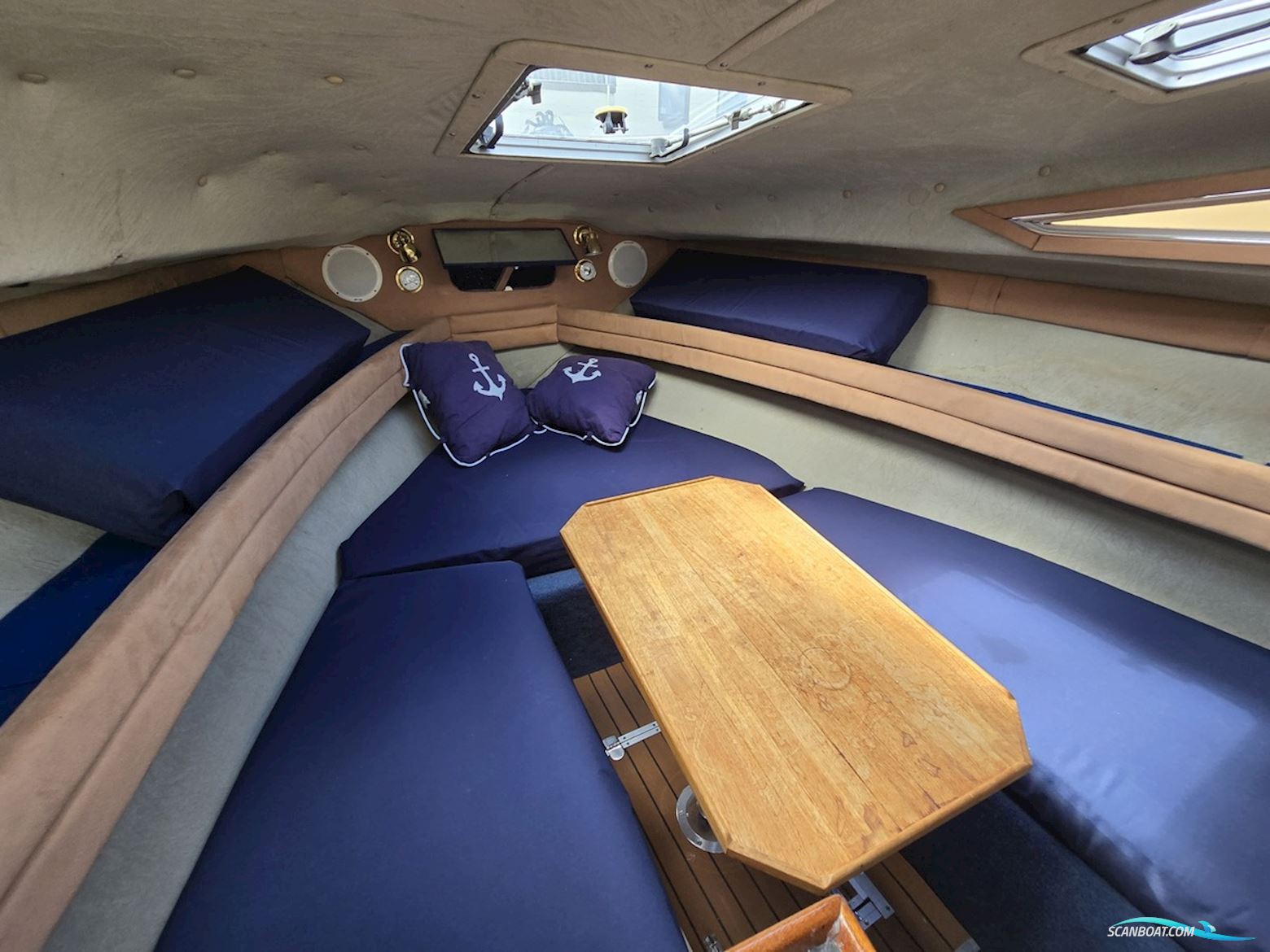 Sea Ray 220DA