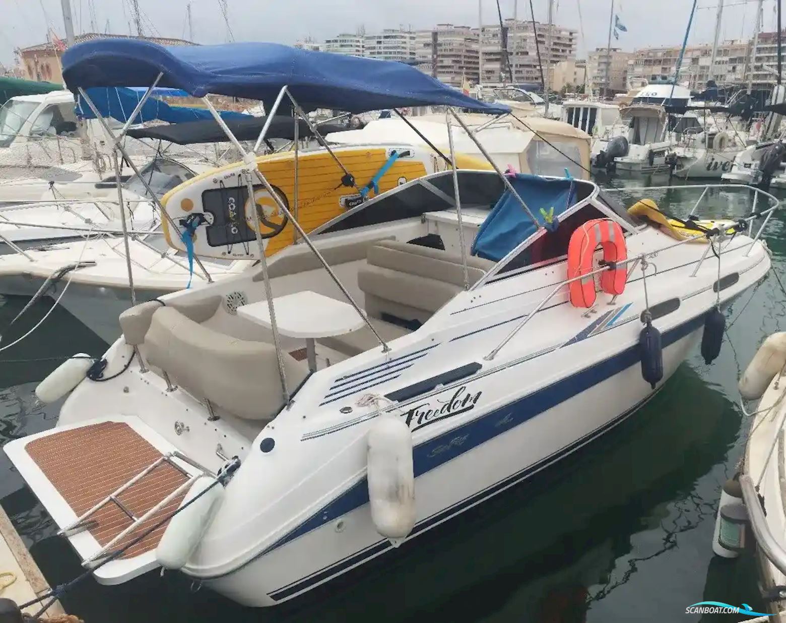 Sea Ray 230 SLX Motorbåt 1995, med Mercruiser motor, Spanien