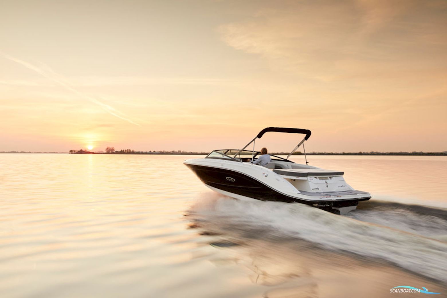 Sea Ray 230 SPX Inboard