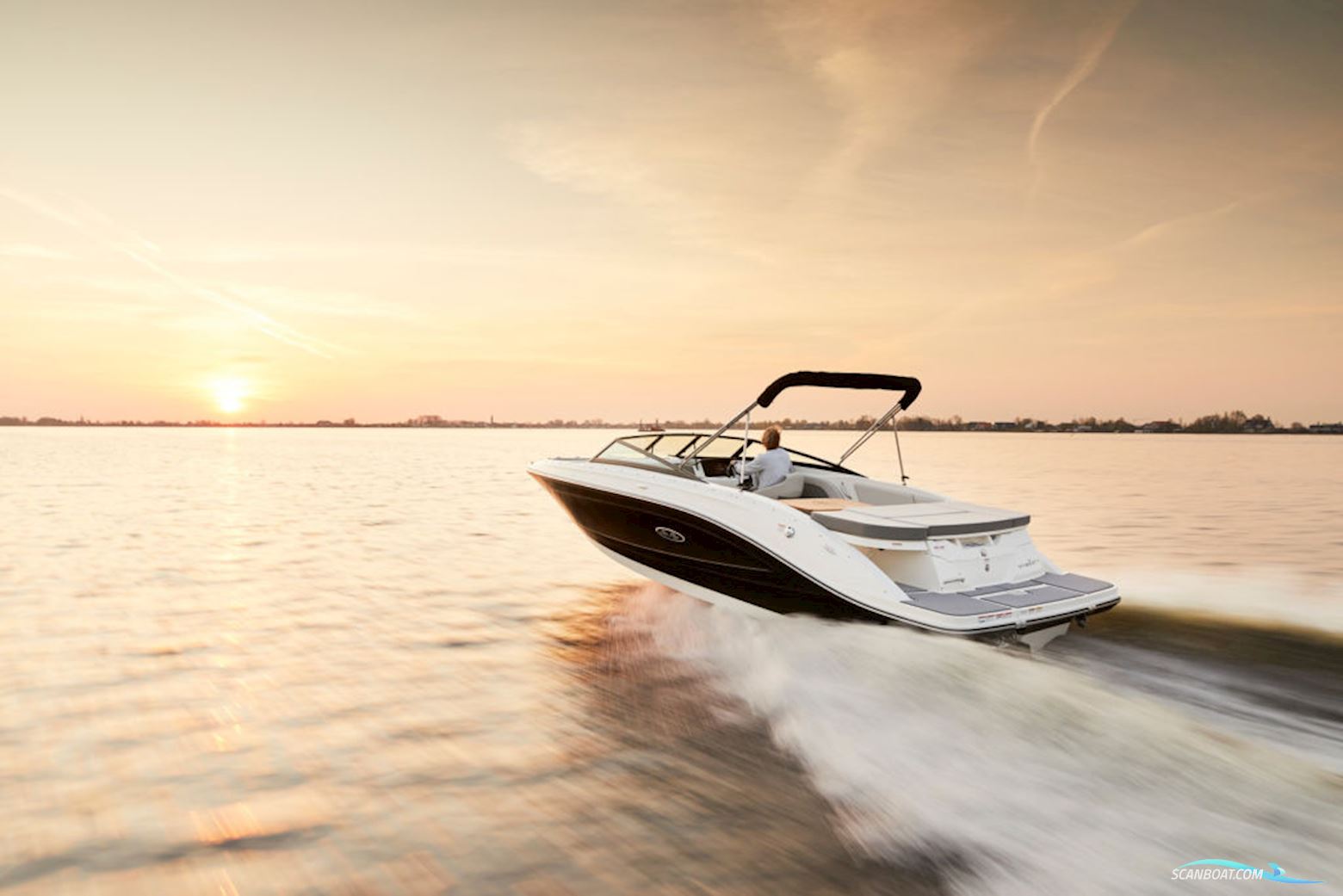 Sea Ray 230 SPX Inboard