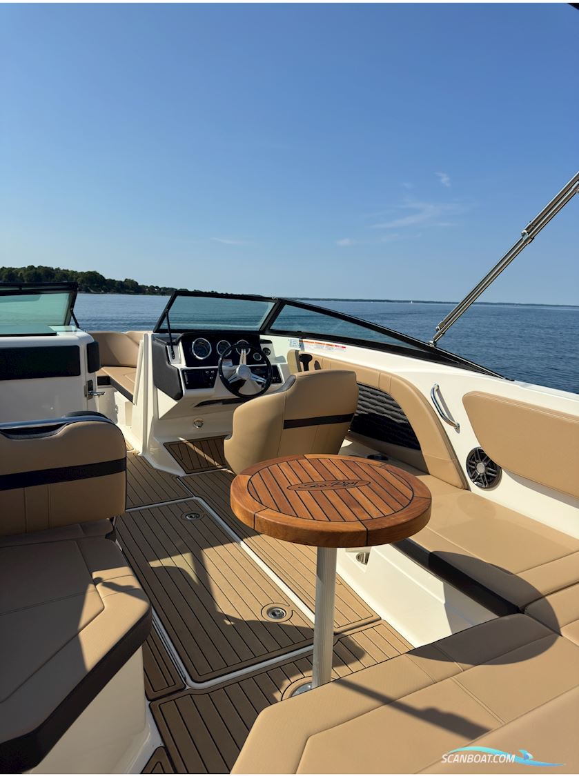 Sea Ray 230 Spx
