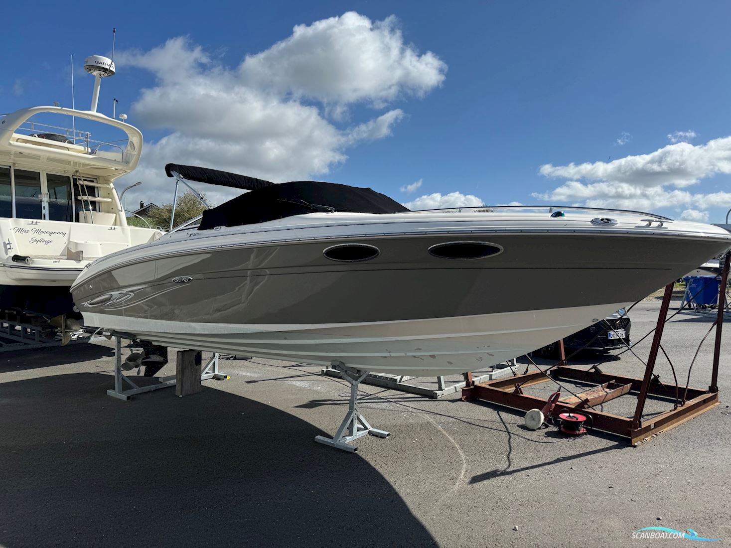 Sea Ray 240 Sun Sport