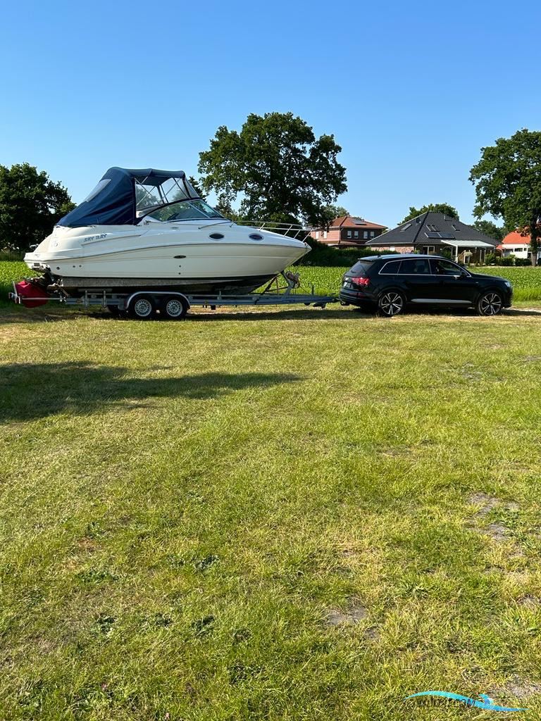 Sea Ray 240 Sundancer mit 3,5 t Ohlmeyer Trailer