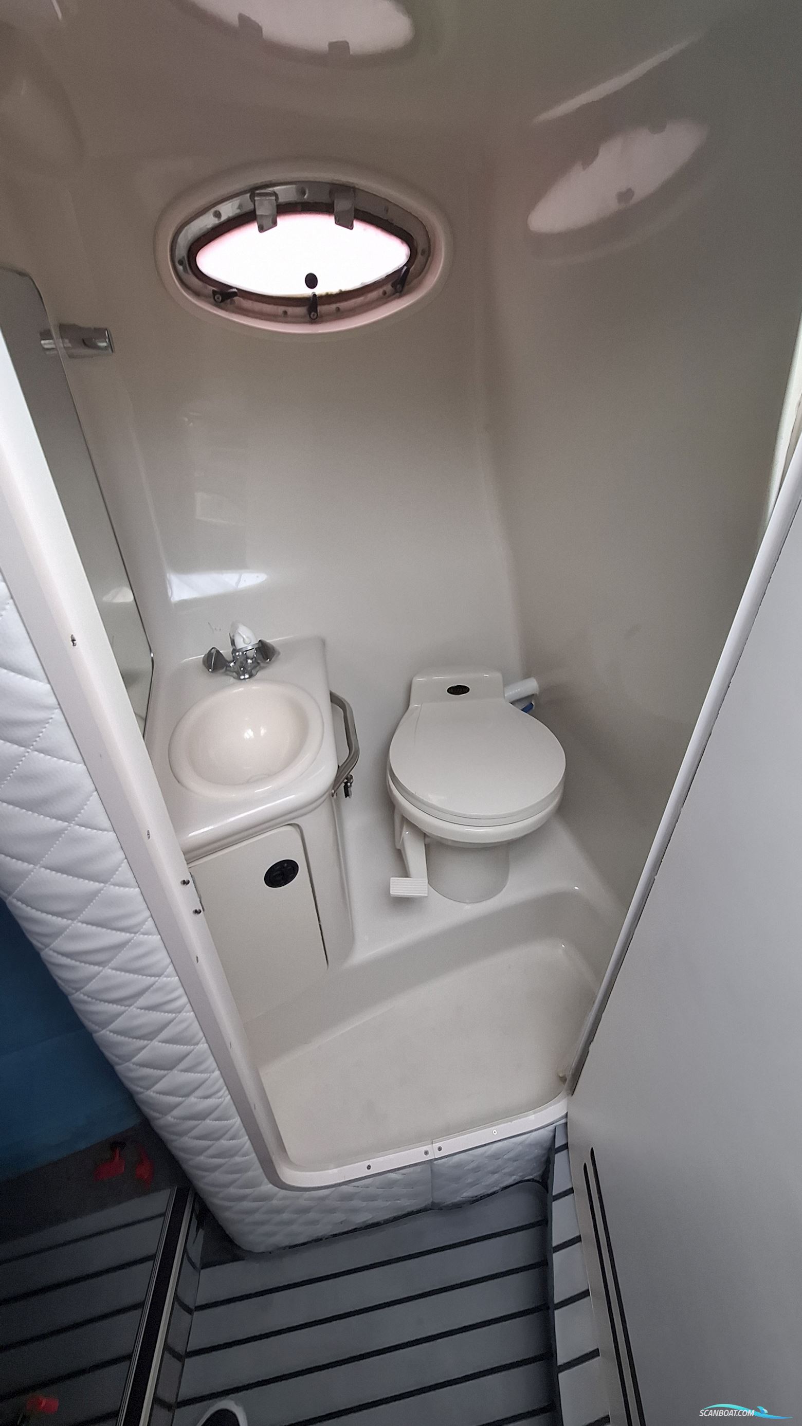 Sea Ray 240 Sundancer