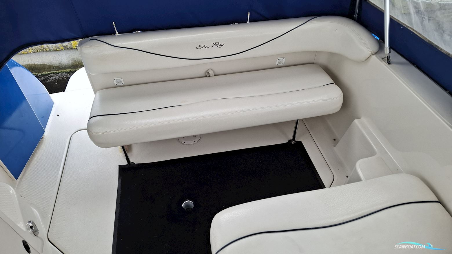 Sea Ray 240 Sundancer