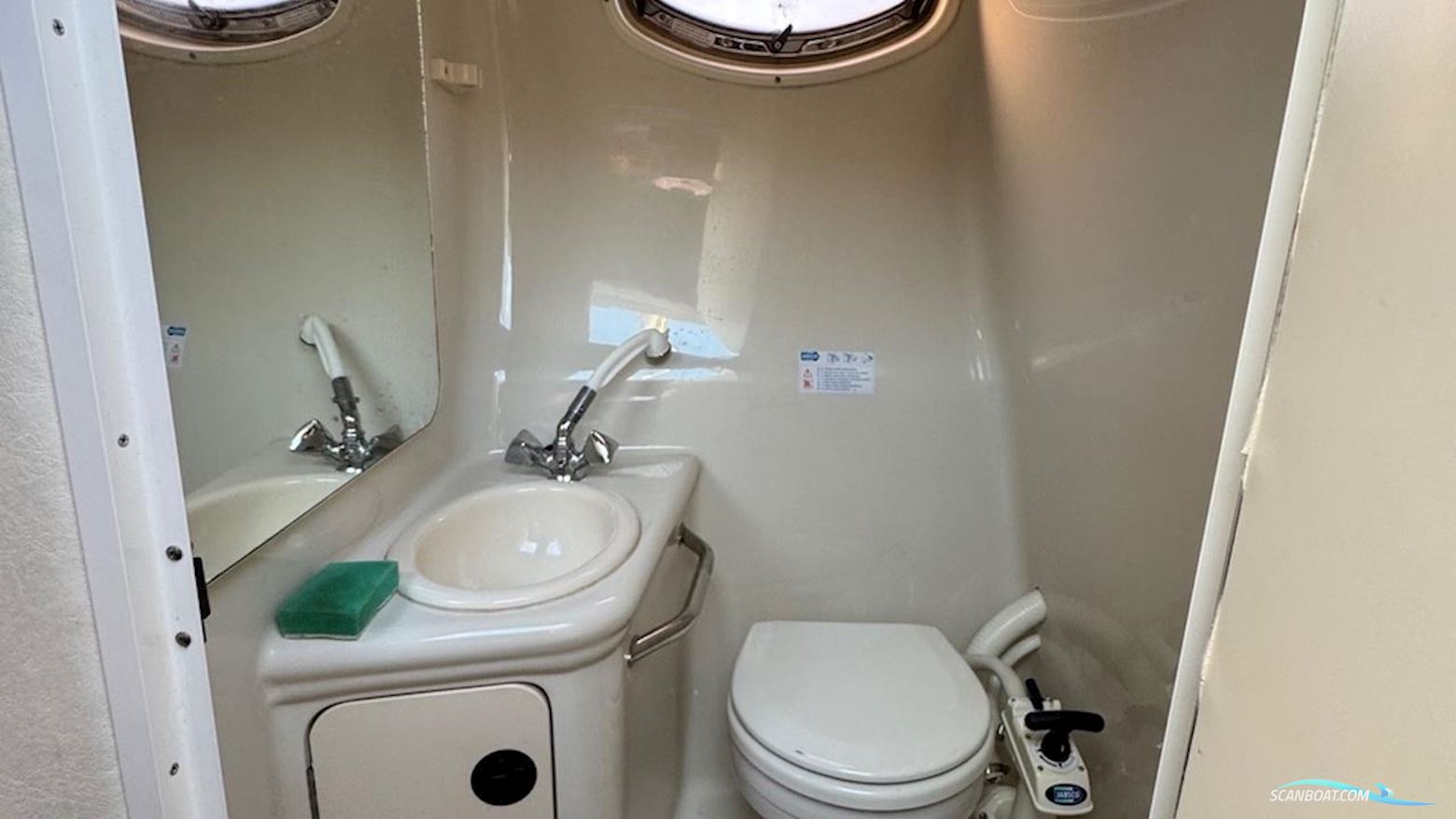 Sea Ray 240 Sundancer