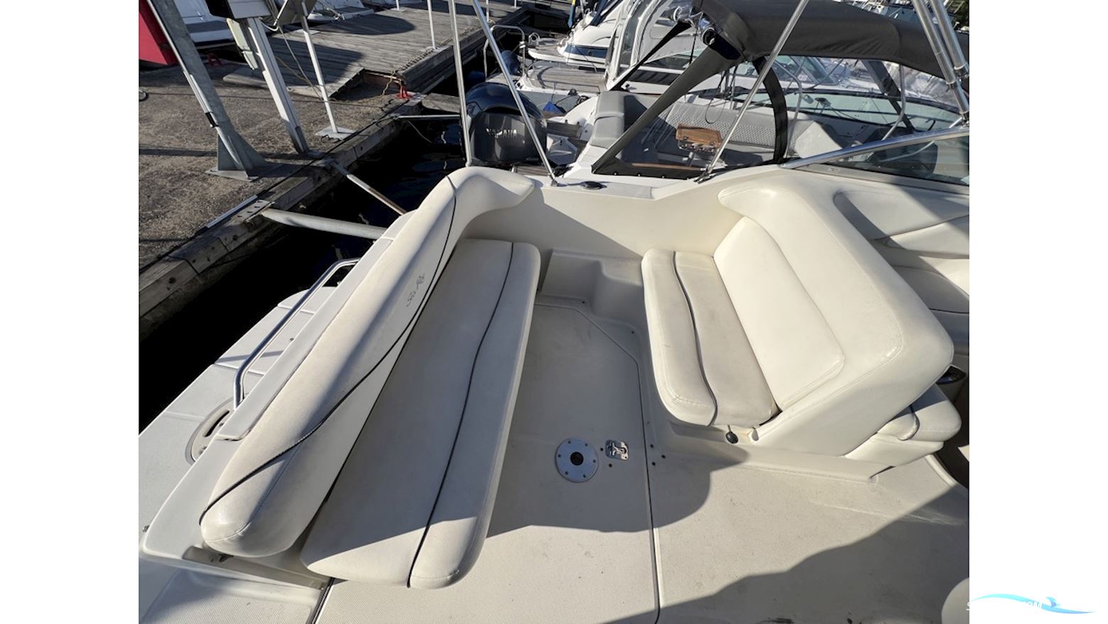 Sea Ray 240 SUNDANCER