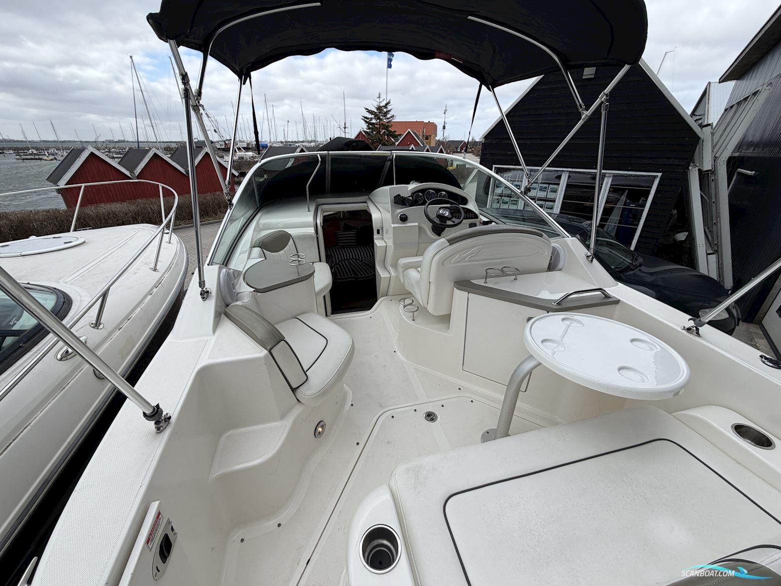 Sea Ray 245 Sundancer