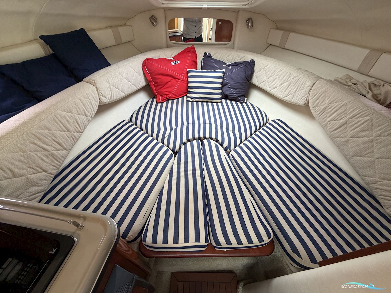 Sea Ray 245 Sundancer