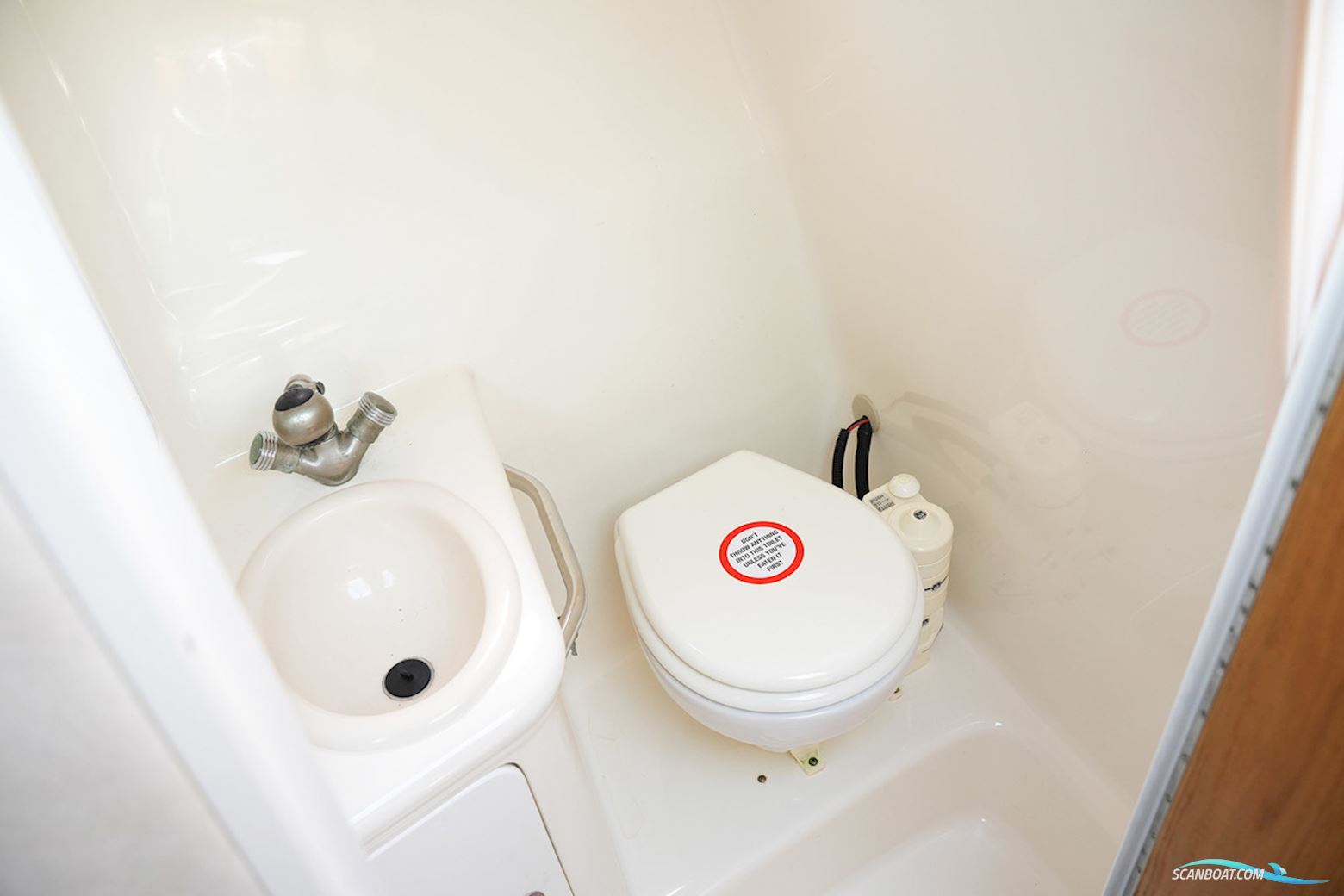 Sea Ray 255 Sundancer