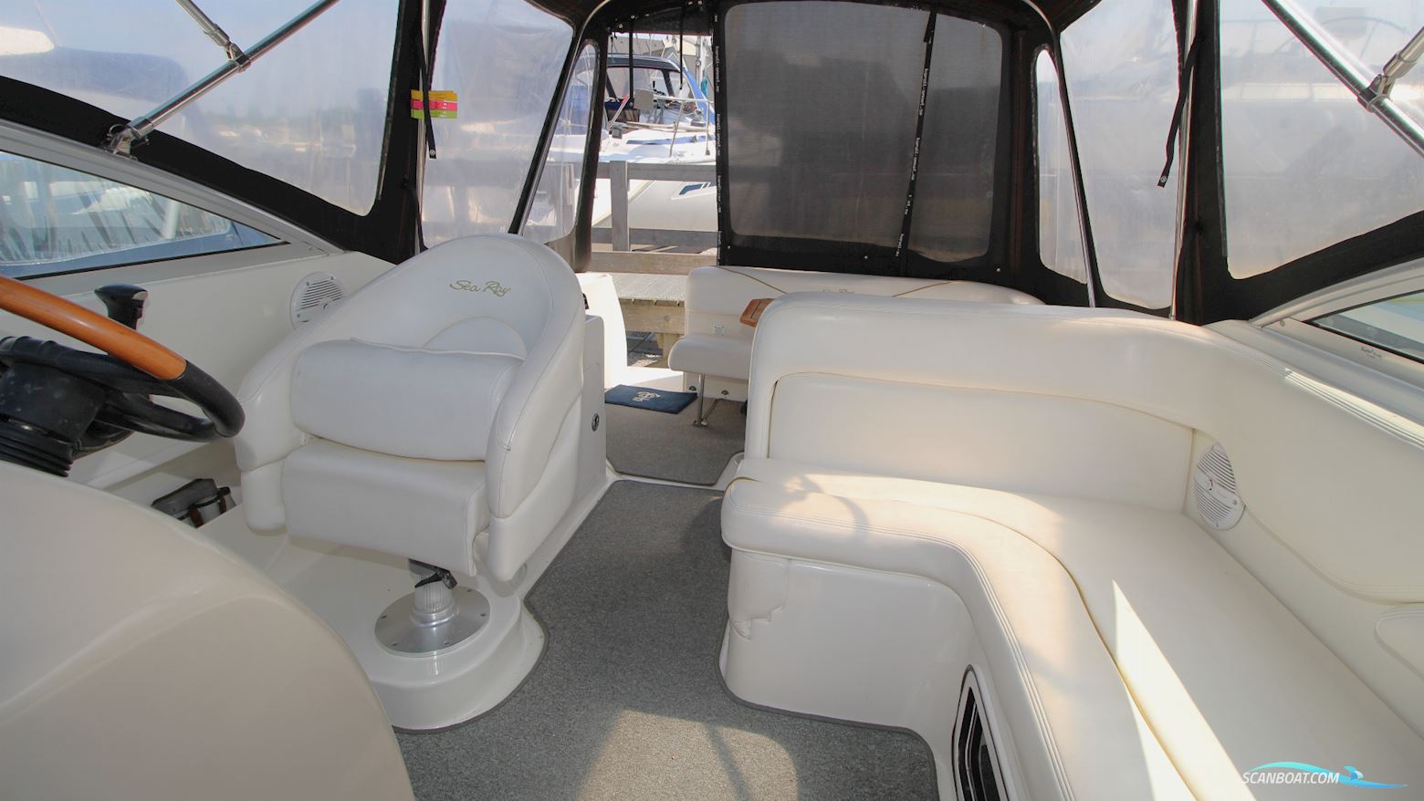 Sea Ray 260 Sundancer 