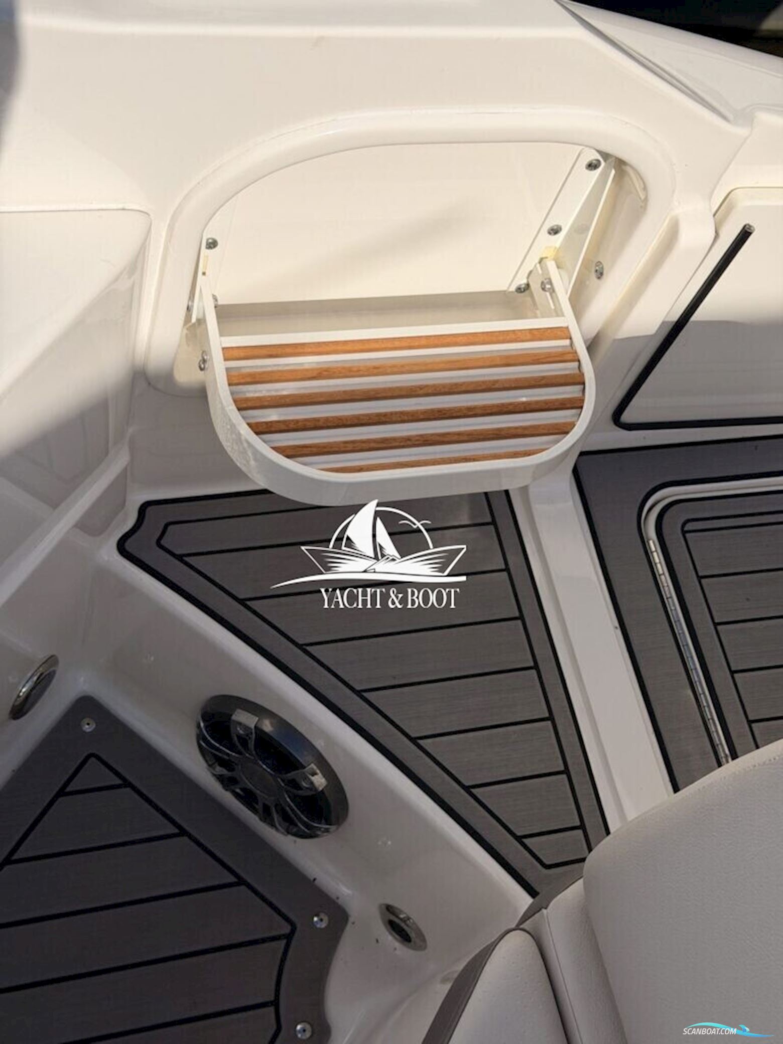 Sea Ray 270 SDX