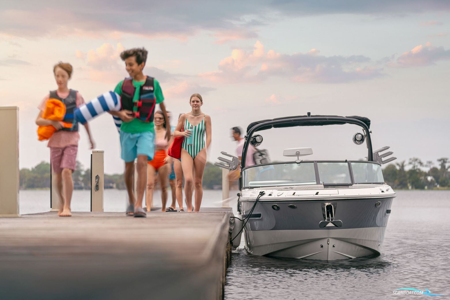 Sea Ray 270 SDX Surf