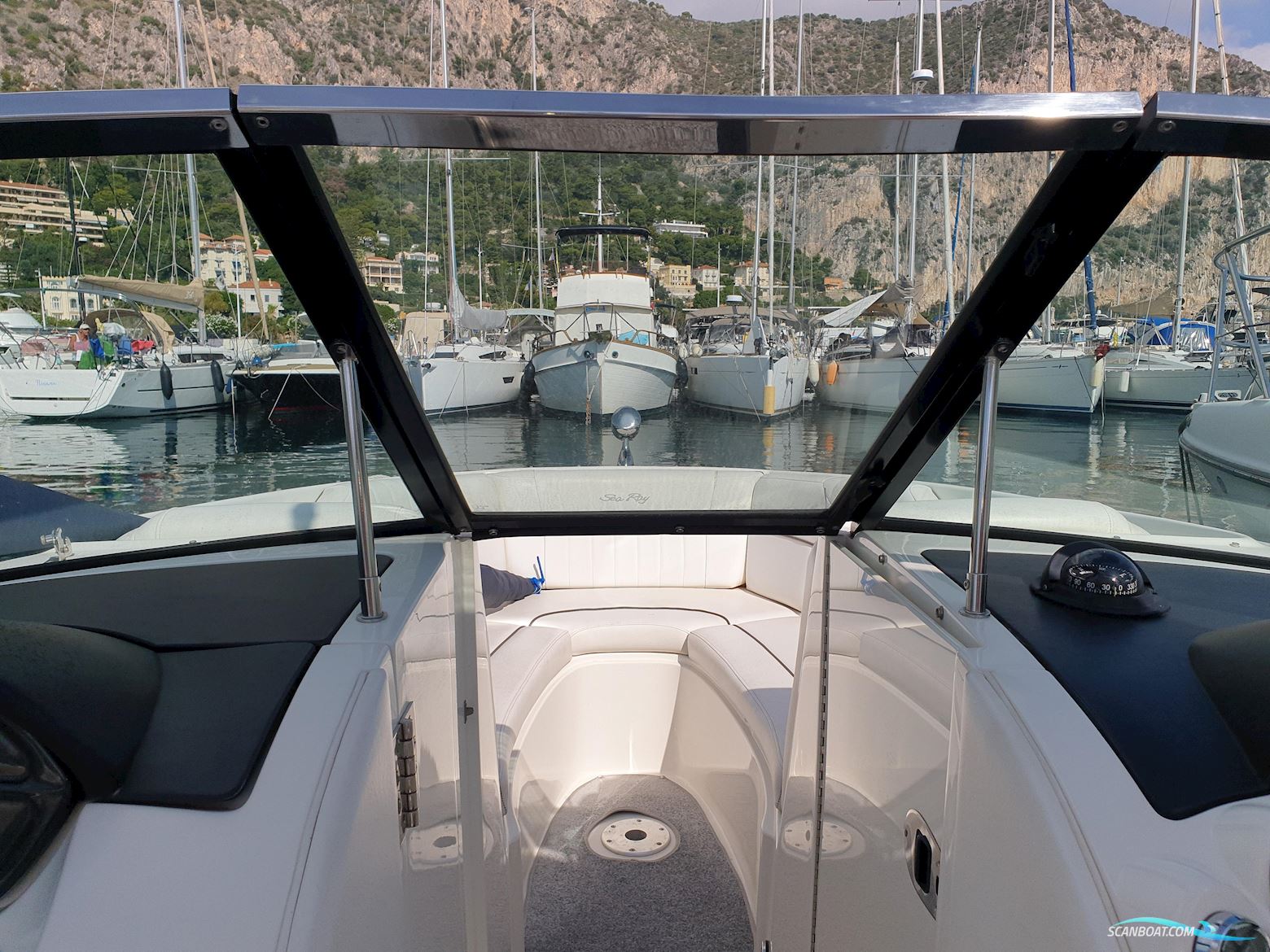 Sea Ray 270 SLX