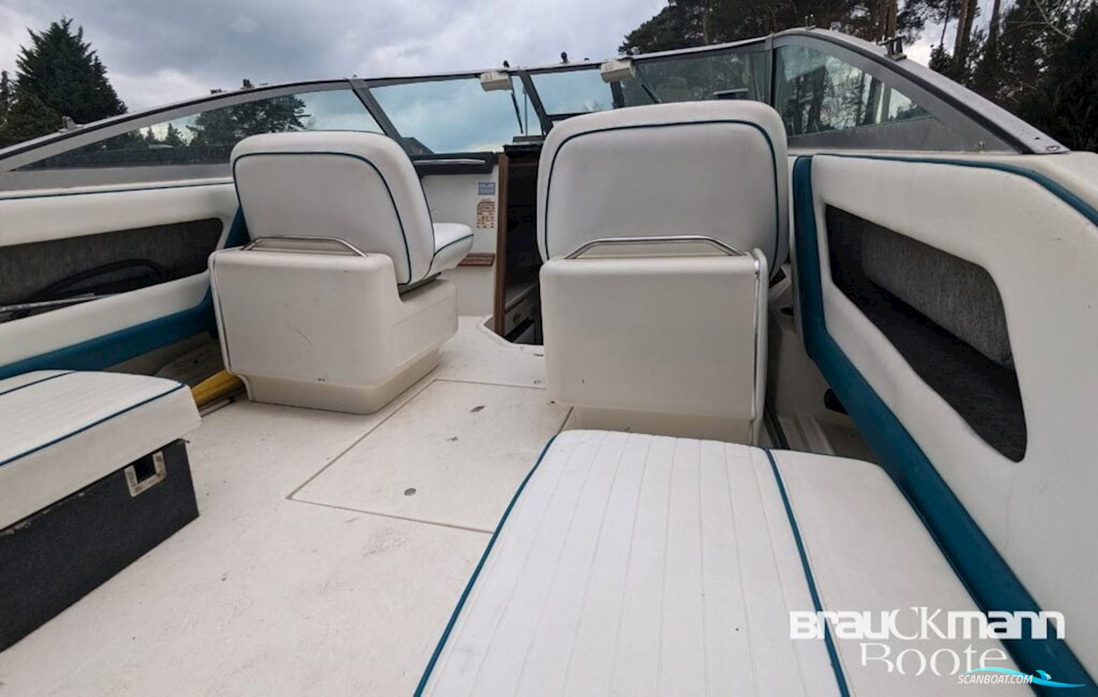 Sea Ray 270 Weekender