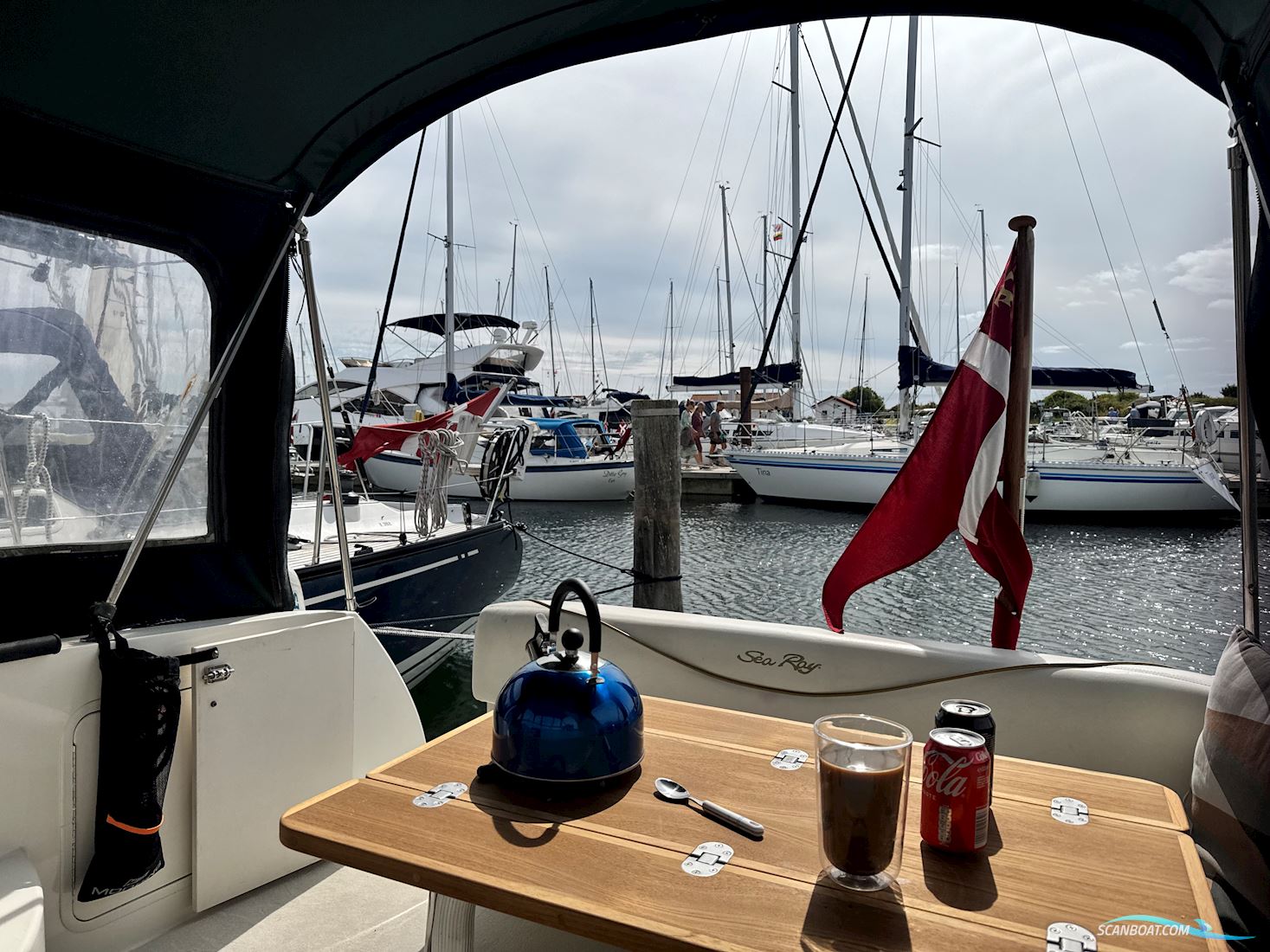 Sea Ray 275 Sundancer