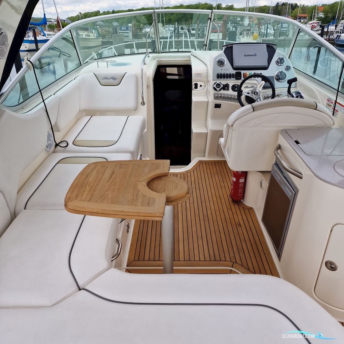 Sea Ray 305 Sundancer