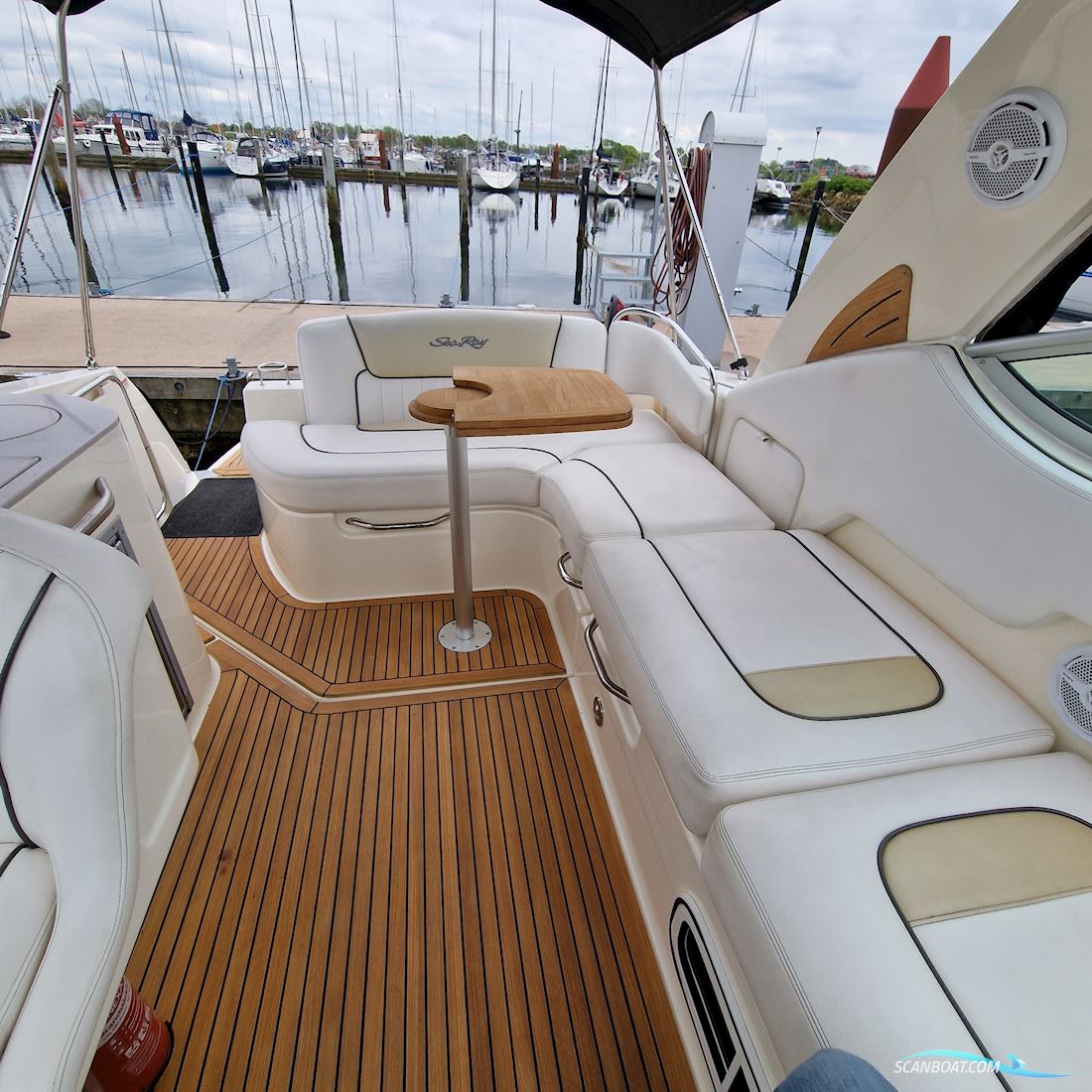 Sea Ray 305 Sundancer