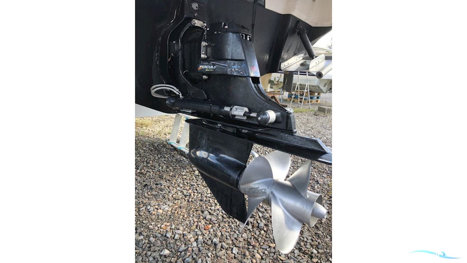 Sea Ray 305 Sundancer