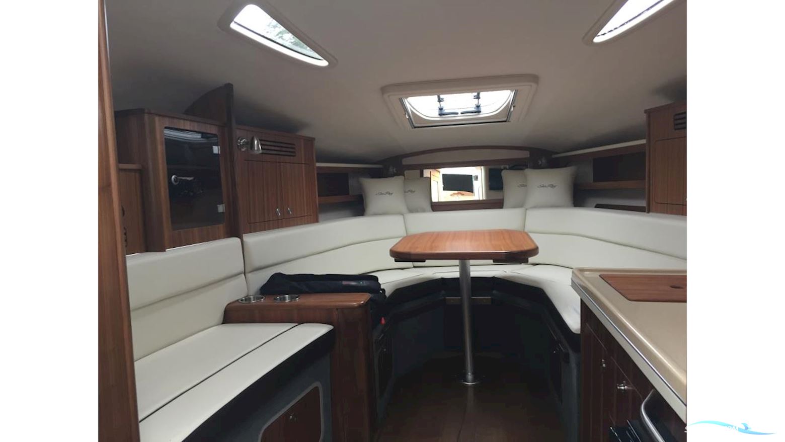 Sea Ray 305 Sundancer