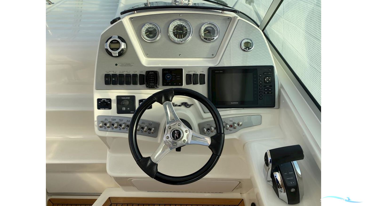 Sea Ray 305 Sundancer