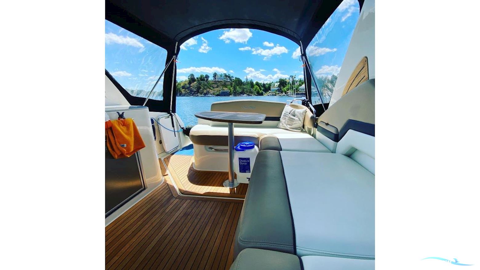 Sea Ray 305 Sundancer