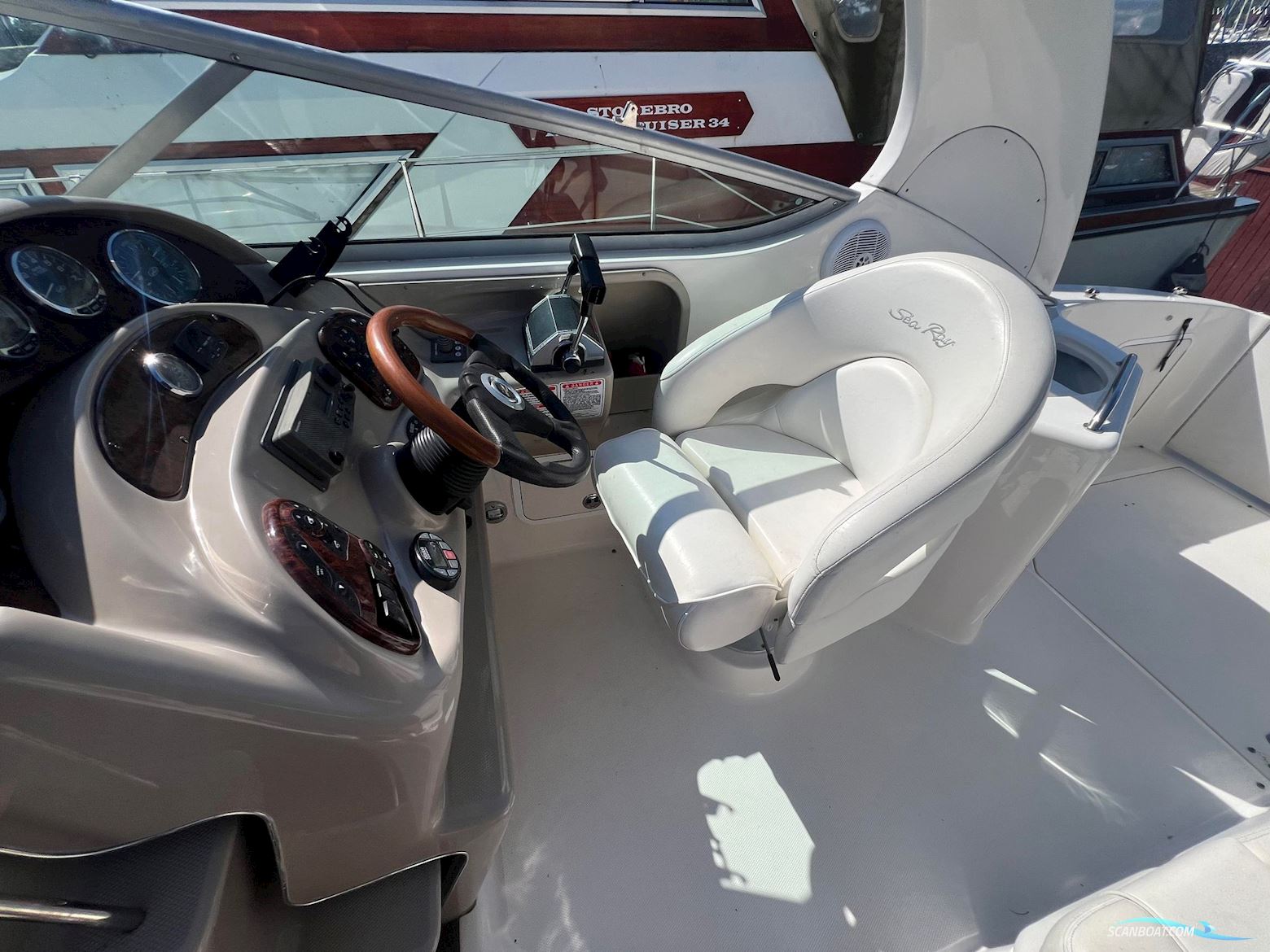 Sea Ray 315 Sundancer