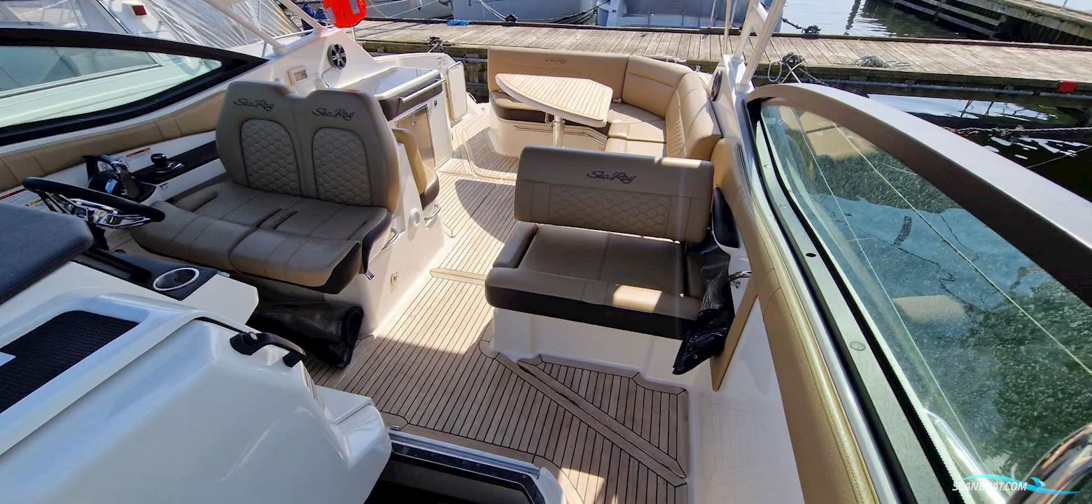 Sea Ray 320 Sundancer