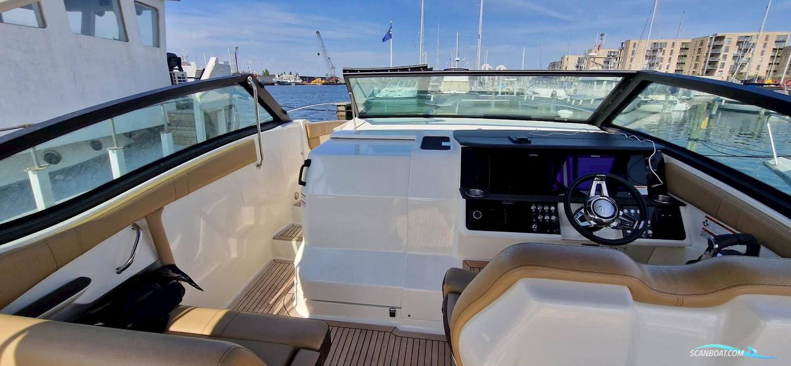 Sea Ray 320 Sundancer