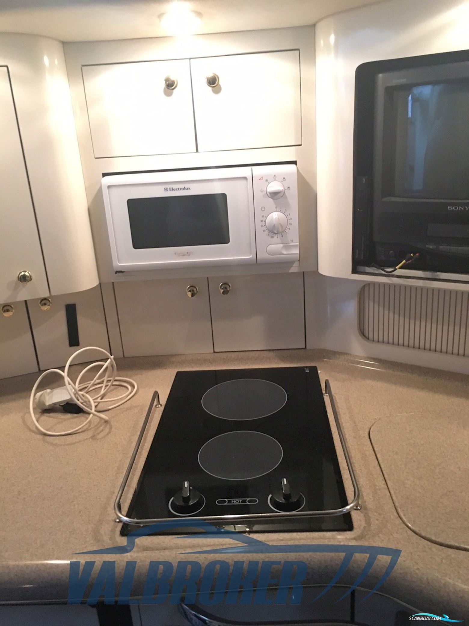 Sea Ray 330 Amberjack