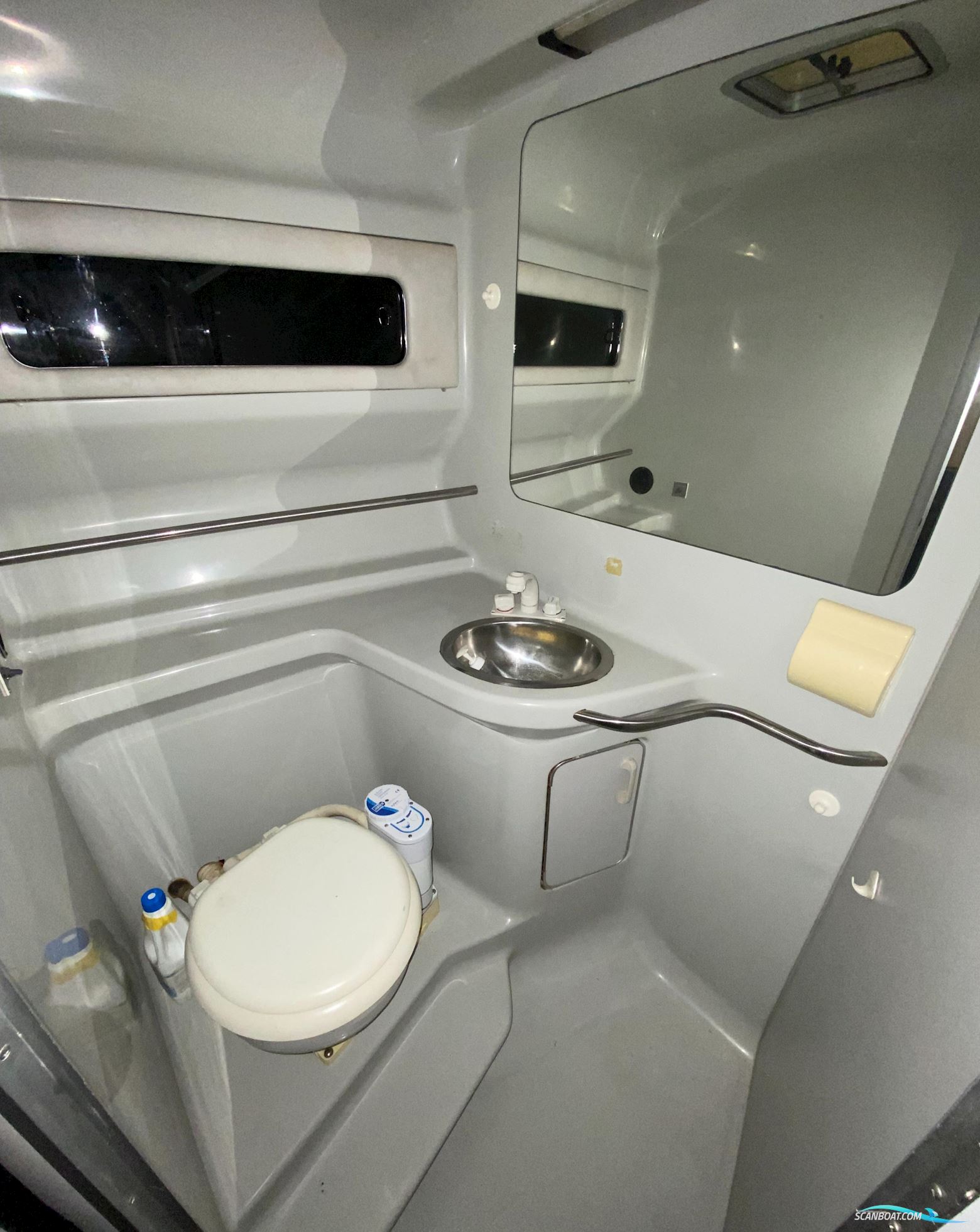 Sea Ray 330 Sundancer