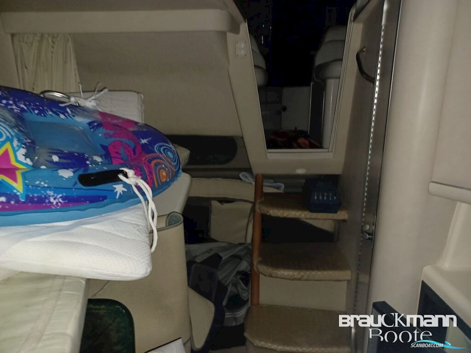 Sea Ray 330 Sundancer