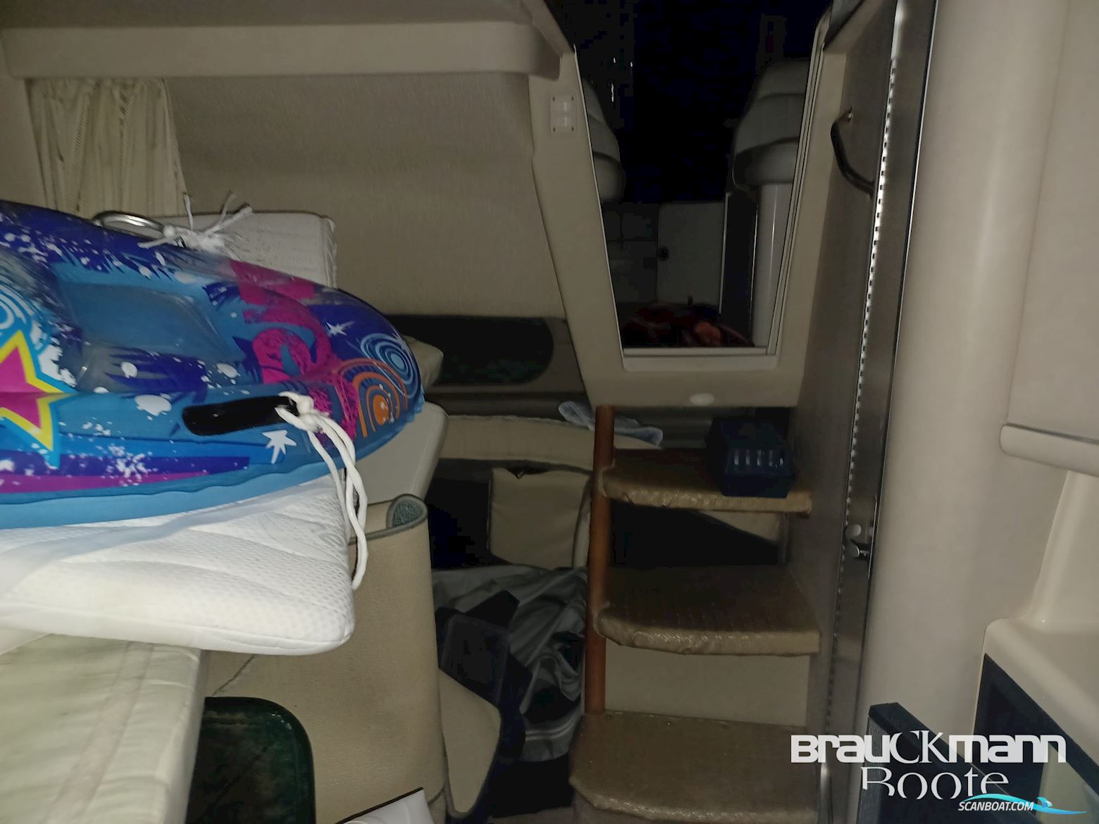 Sea Ray 330 Sundancer