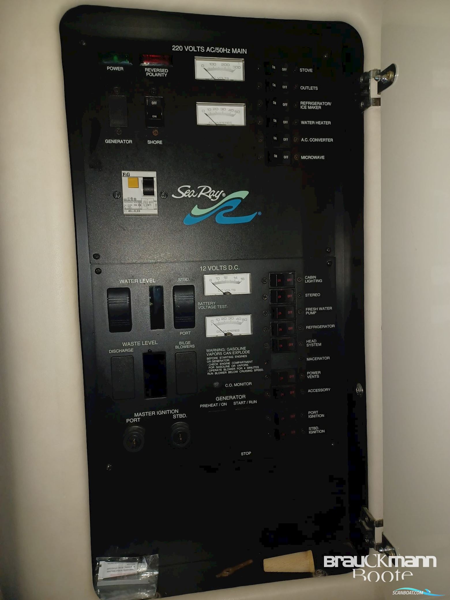 Sea Ray 330 Sundancer