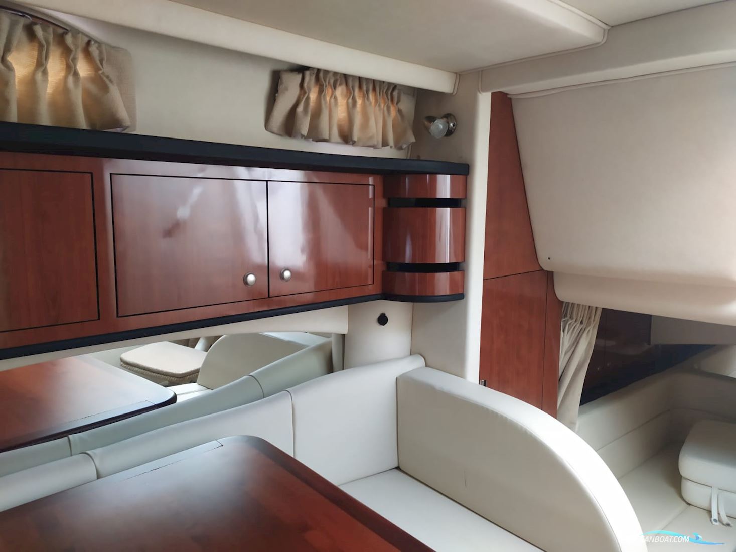 Sea Ray 335 Sundancer