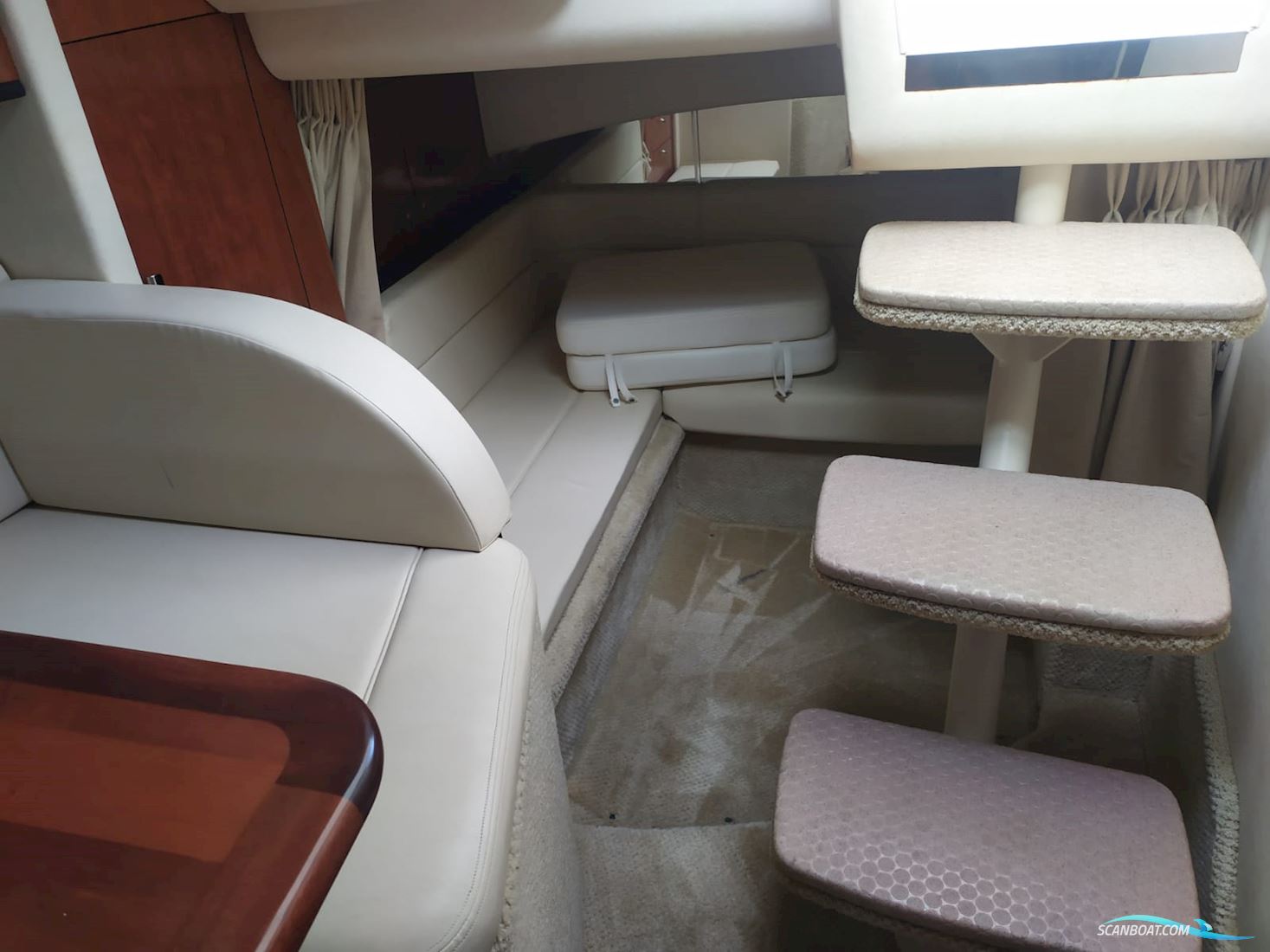 Sea Ray 335 Sundancer