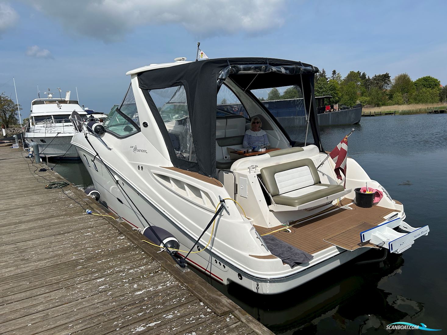 Sea Ray 335 Sundancer