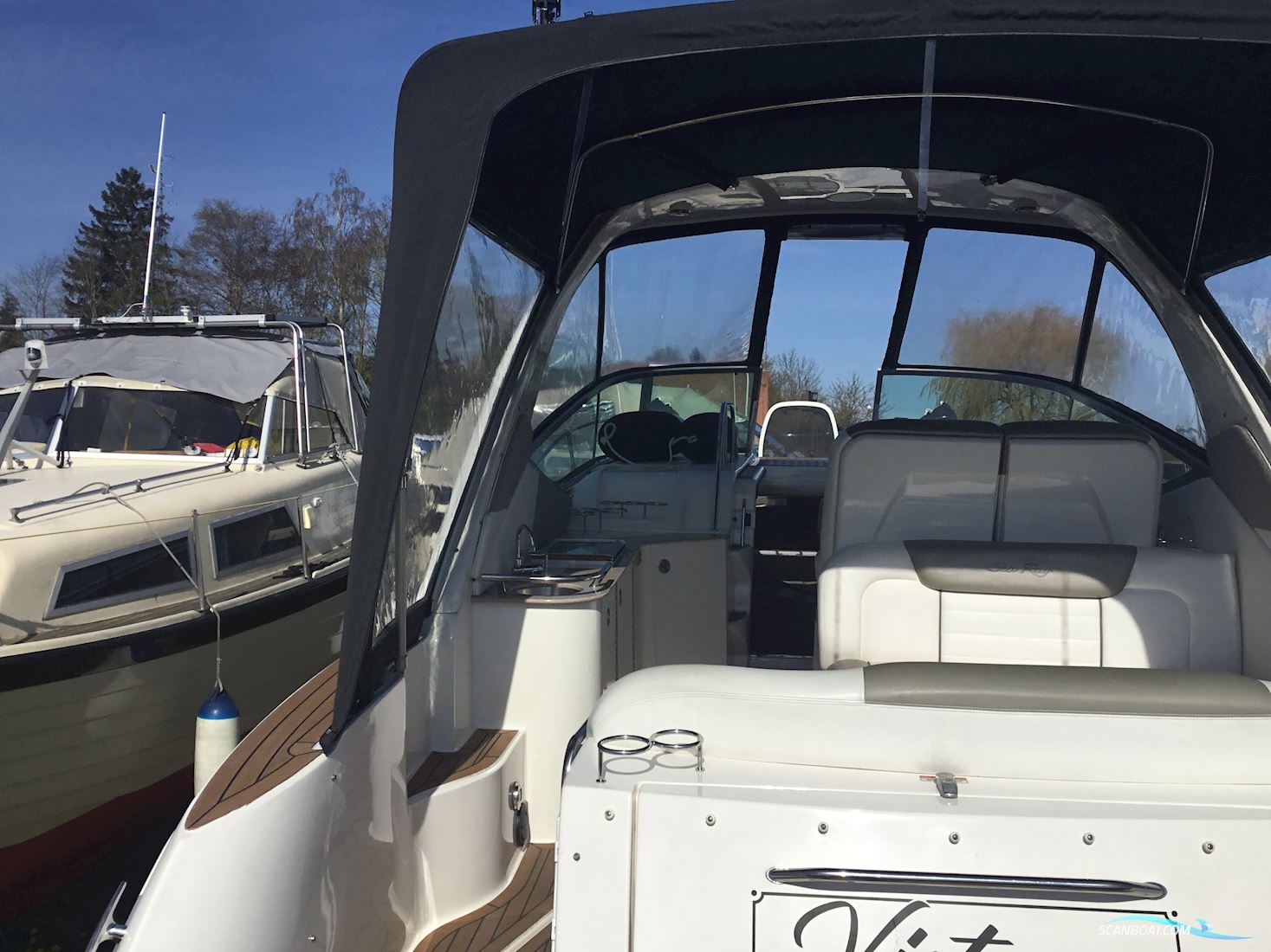 Sea Ray 335 Sundancer