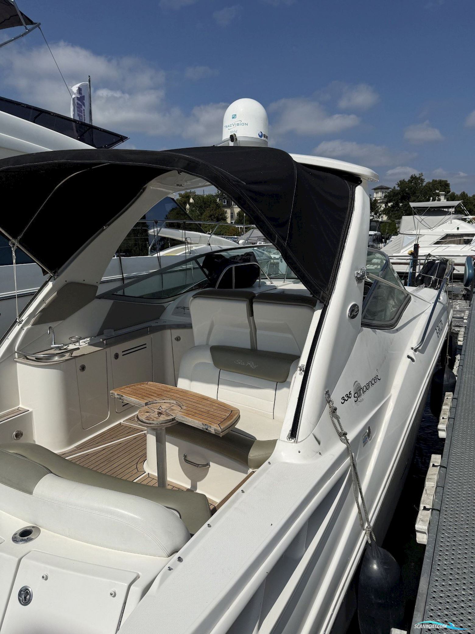 Sea Ray 335 Sundancer