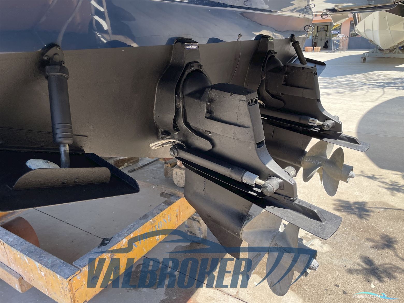 Sea Ray 355 DA SUNDANCER