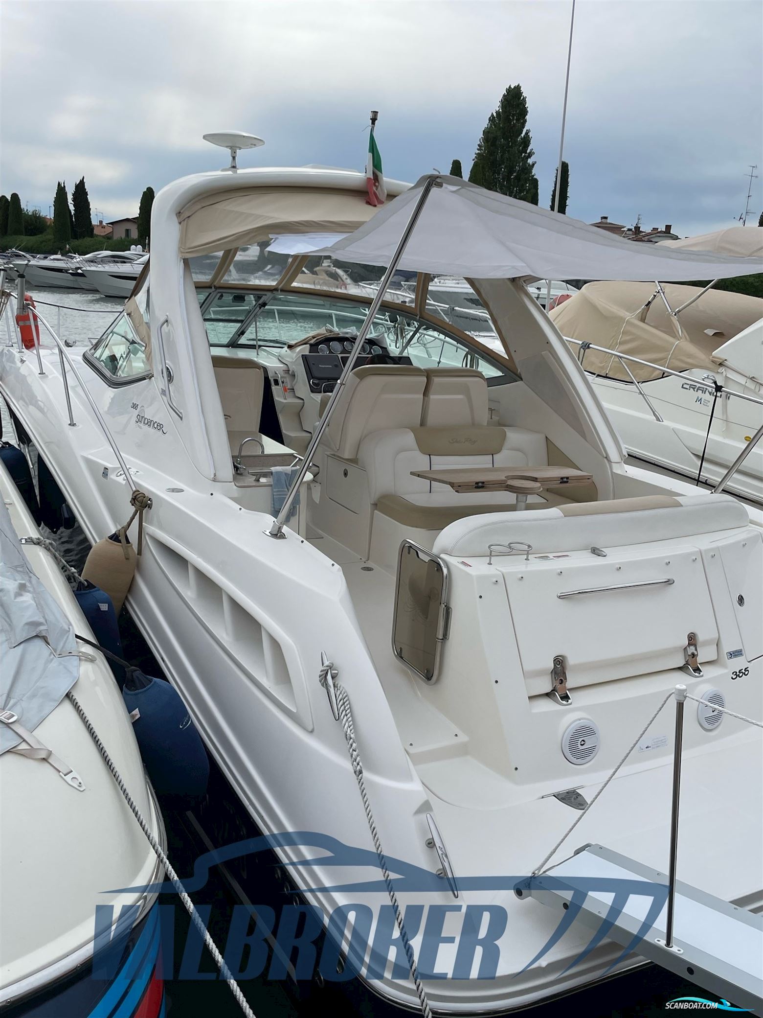 Sea Ray 355 DA Sundancer