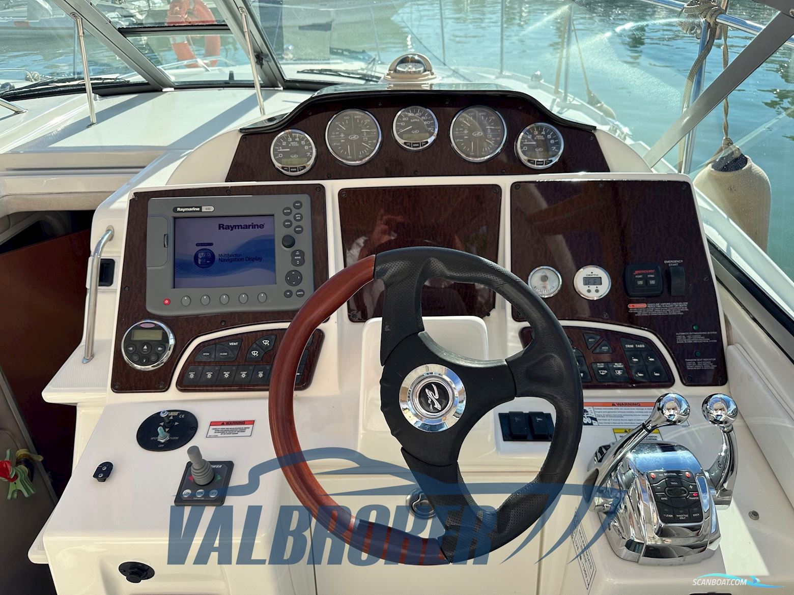 Sea Ray 355 DA Sundancer