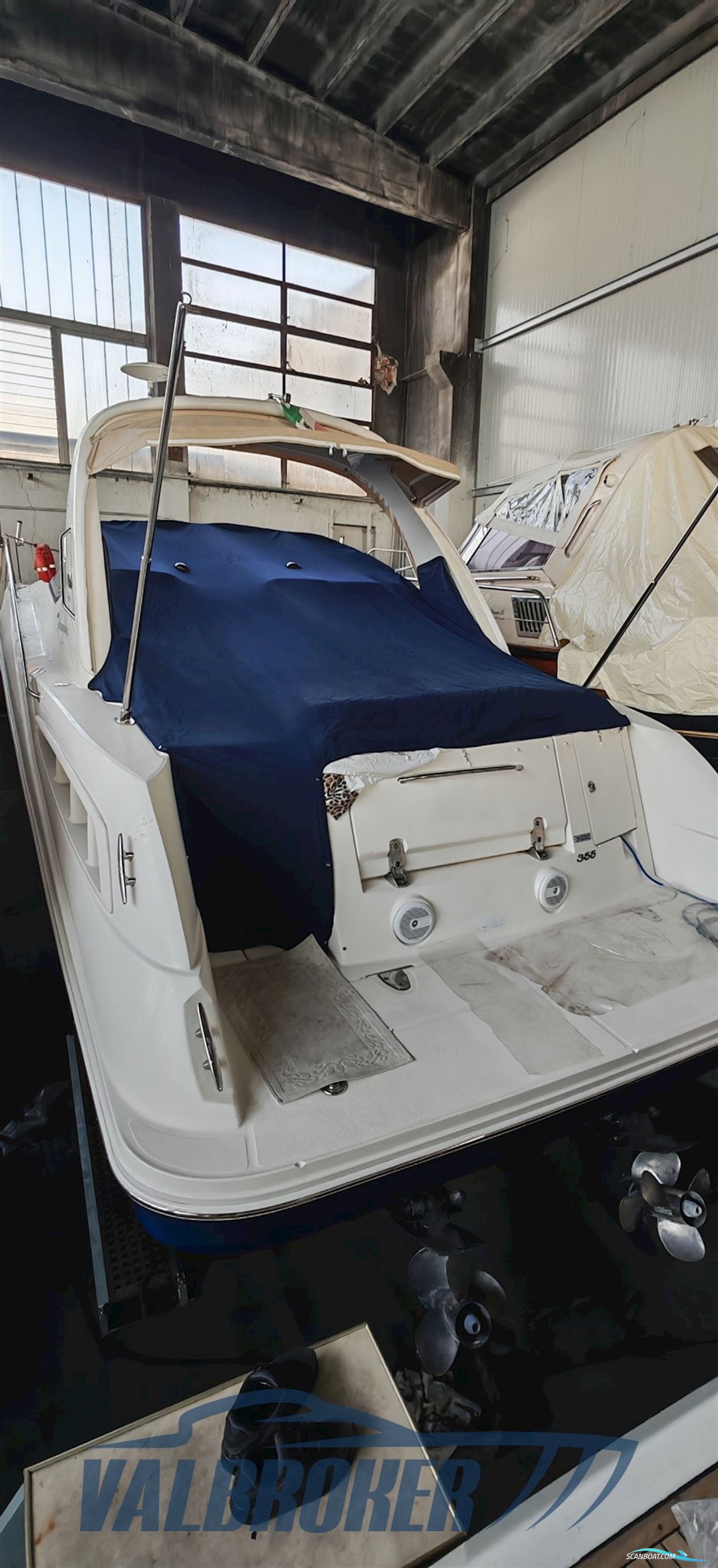 Sea Ray 355 DA Sundancer