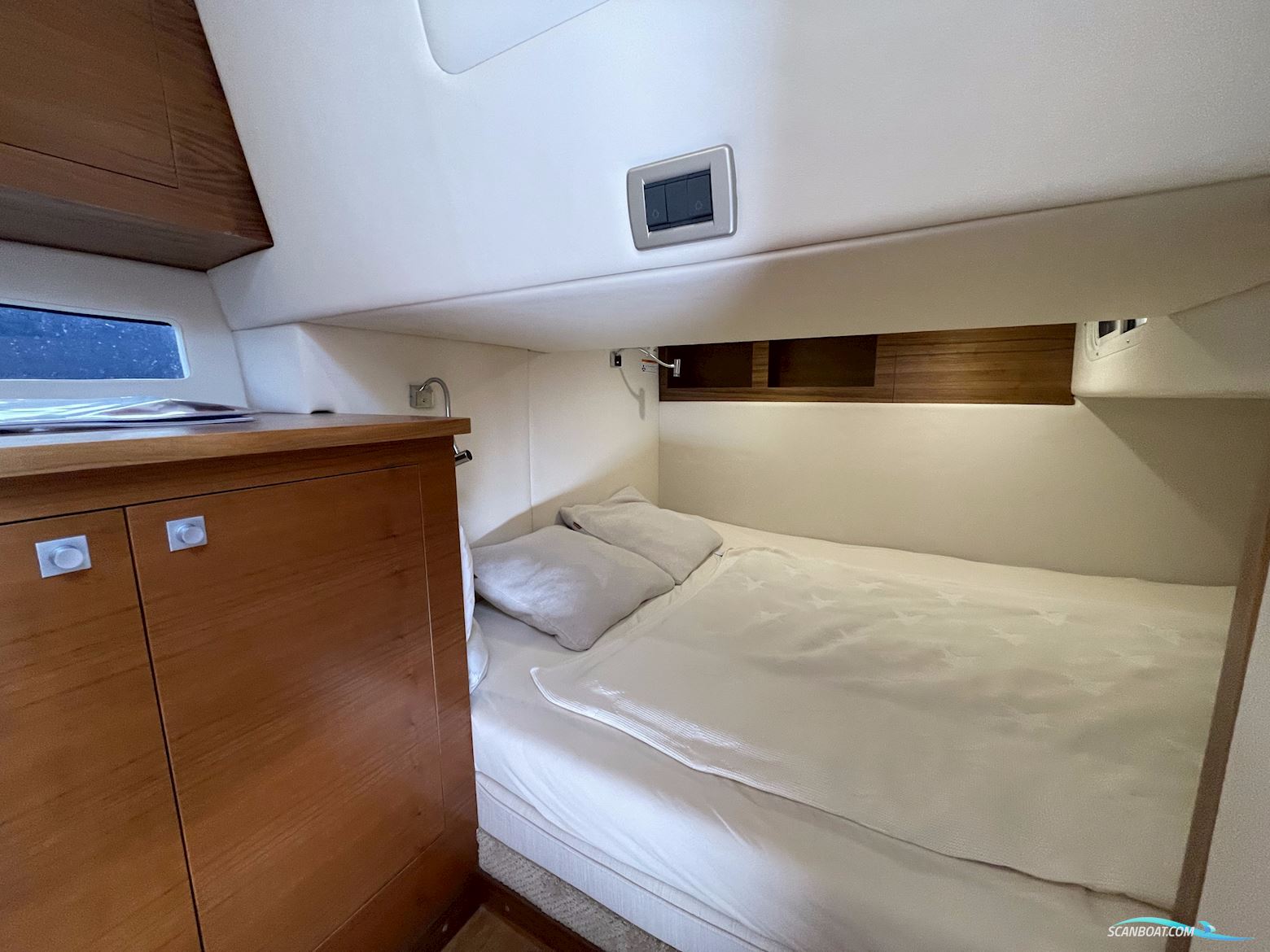 Sea Ray 355 DA Sundancer